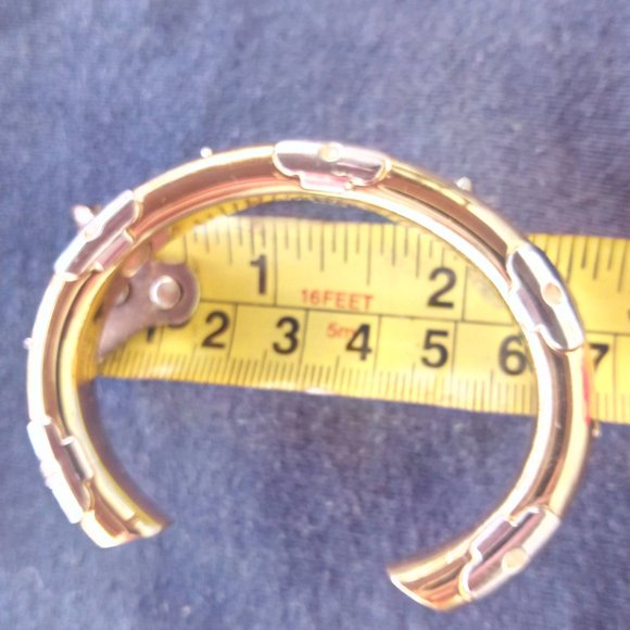 Louis Vuitton Daily Monogram Bracelet Gold Color - Picture 12 of 13